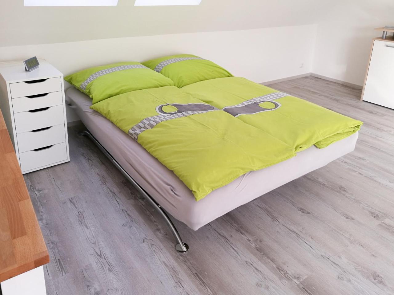 Ferienhaus Goermer Mit Wasserbett Schmölln Εξωτερικό φωτογραφία