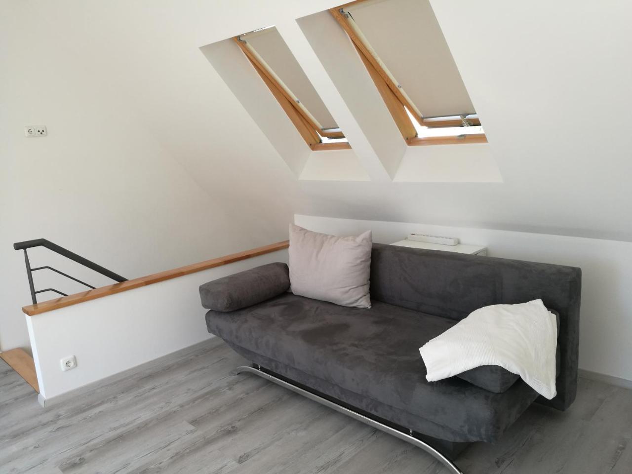 Ferienhaus Goermer Mit Wasserbett Schmölln Εξωτερικό φωτογραφία