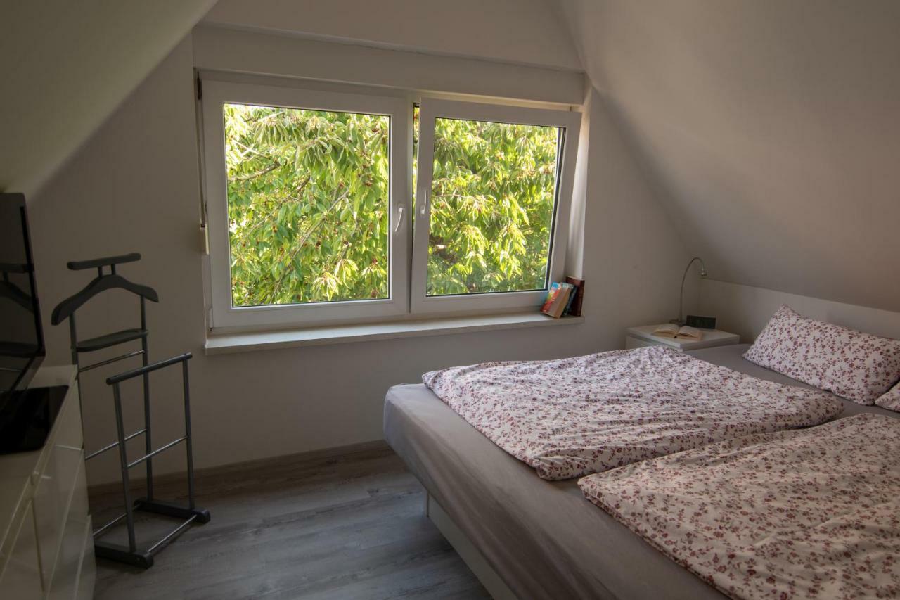 Ferienhaus Goermer Mit Wasserbett Schmölln Εξωτερικό φωτογραφία