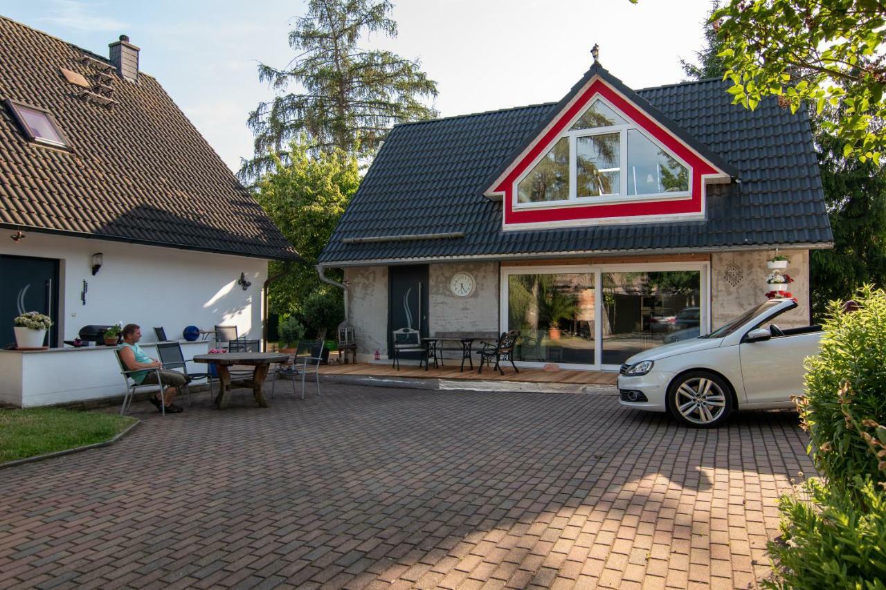 Ferienhaus Goermer Mit Wasserbett Schmölln Εξωτερικό φωτογραφία